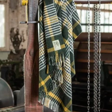 Check Wool Throw MICHAEL COLLINS | Ireland