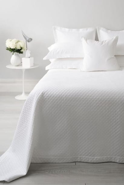 White Marcella Bedspread CHARLOTTE Collection | Diamond Pattern
