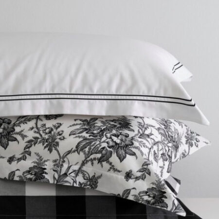 Black and White Toile Oxford Pillowcases | Florence