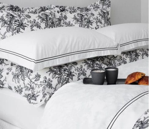 Black and White Toile Lodge Pillowcase Pair Black and White Toile Lodge Pillowcase Pair