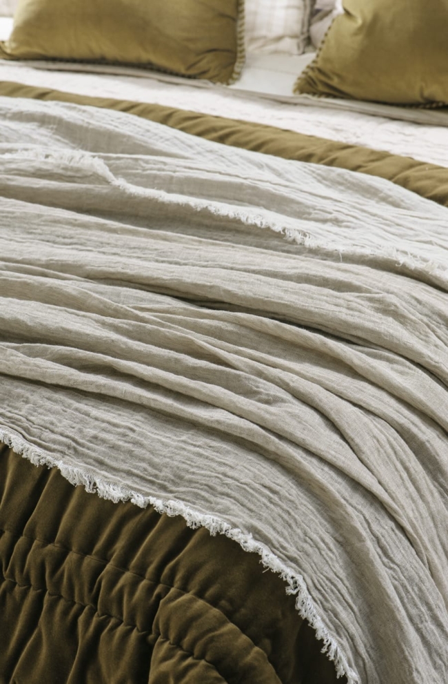 Leggera Thyme Throw
