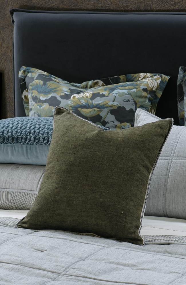 Linen Chambray Cushion APPETTO Deep Moss