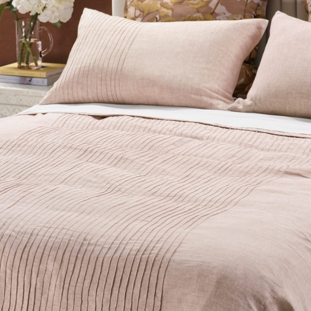 KAIYU Pink Clay Bedspread