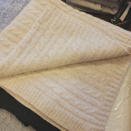 Cashmere Cable Knit Blanket | Oatmeal