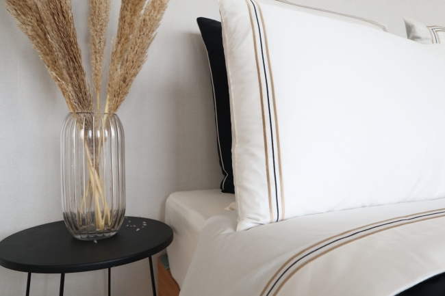 GOLDEN Sateen Sheets | Made in Portugal