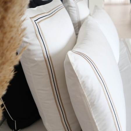 GOLDEN Sateen Sheets | Made in Portugal