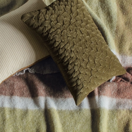 Bivio Wool Throw Moss/Clay.