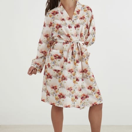 Maddie robe