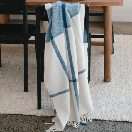 NZ Wool Throw Wakarua White | Ruanui