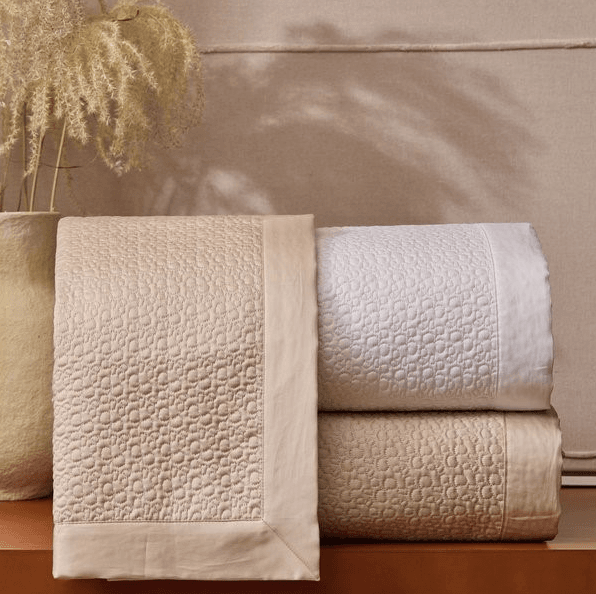 Quilted Coverlet Estella Latte | Portugal