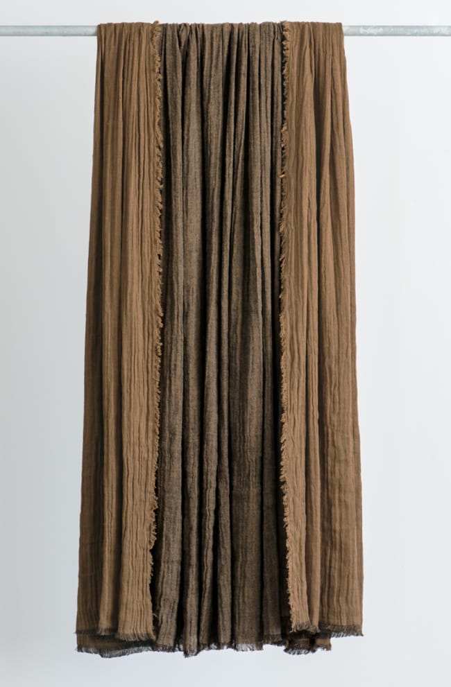 Leggera Bronze Cedar Throw Hanging