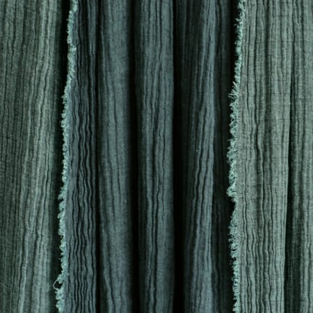 Leggera Mallard Ocean Throw Close Up