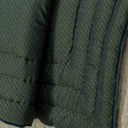 Tobiishi Spruce Comforter Close Up