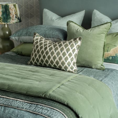 Anello Spruce Comforter Styled