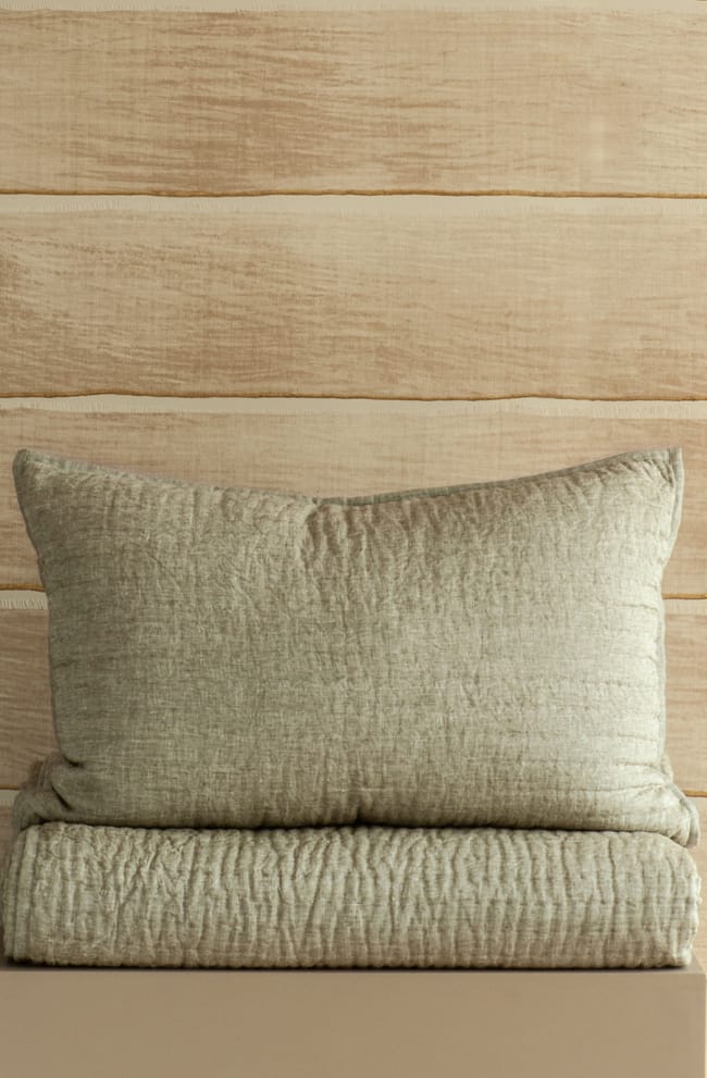 Misaka Light Moss Bedspread and Pillowsham Stack